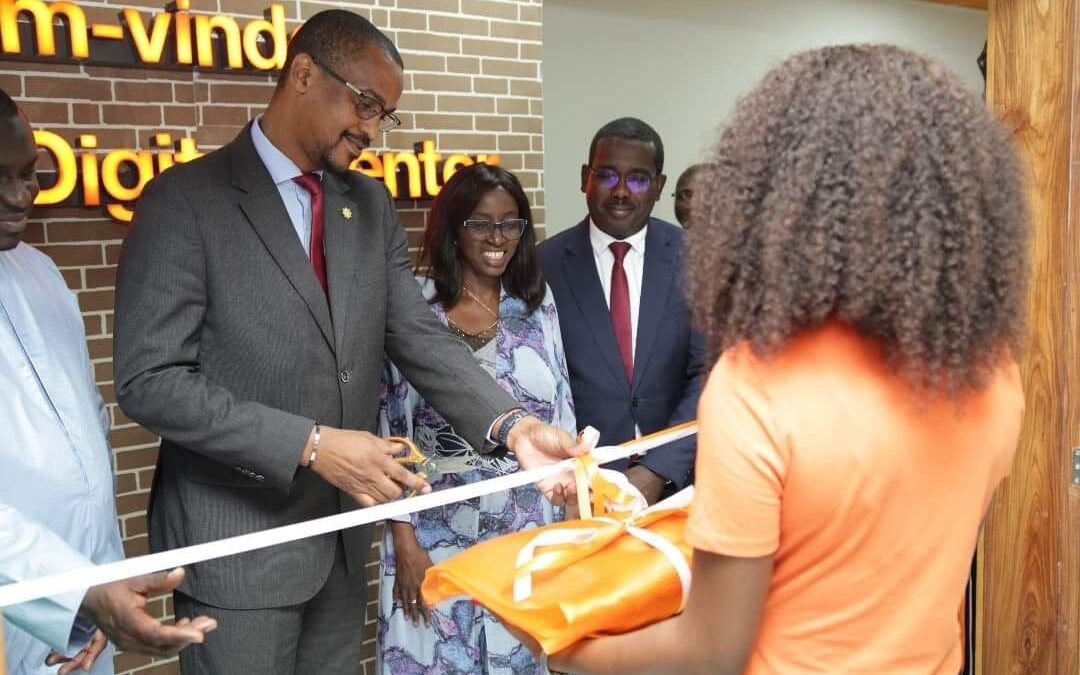 DISCURSO DO MINISTRO DOS TRANSPORTE TELECOMUNICAÇÕES E ECONOMIA DIGITAL, NA CERIMÔNIA DE INAUGURAÇÃO/APRSENTAÇAO DE ORANGE CENTER DIGITAL GB